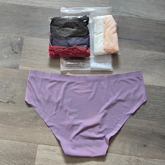 New 7-Pack Women’s Seamless Full Bottom Underwear – Small - Picture 2 of 2